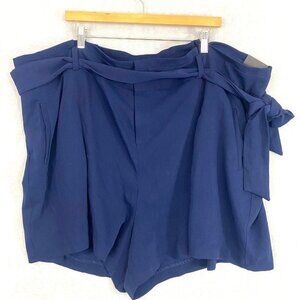 Torrid Crepe Tie Waist Shorts Women's Size 26 Navy Blue Pleated Paperbag NEW